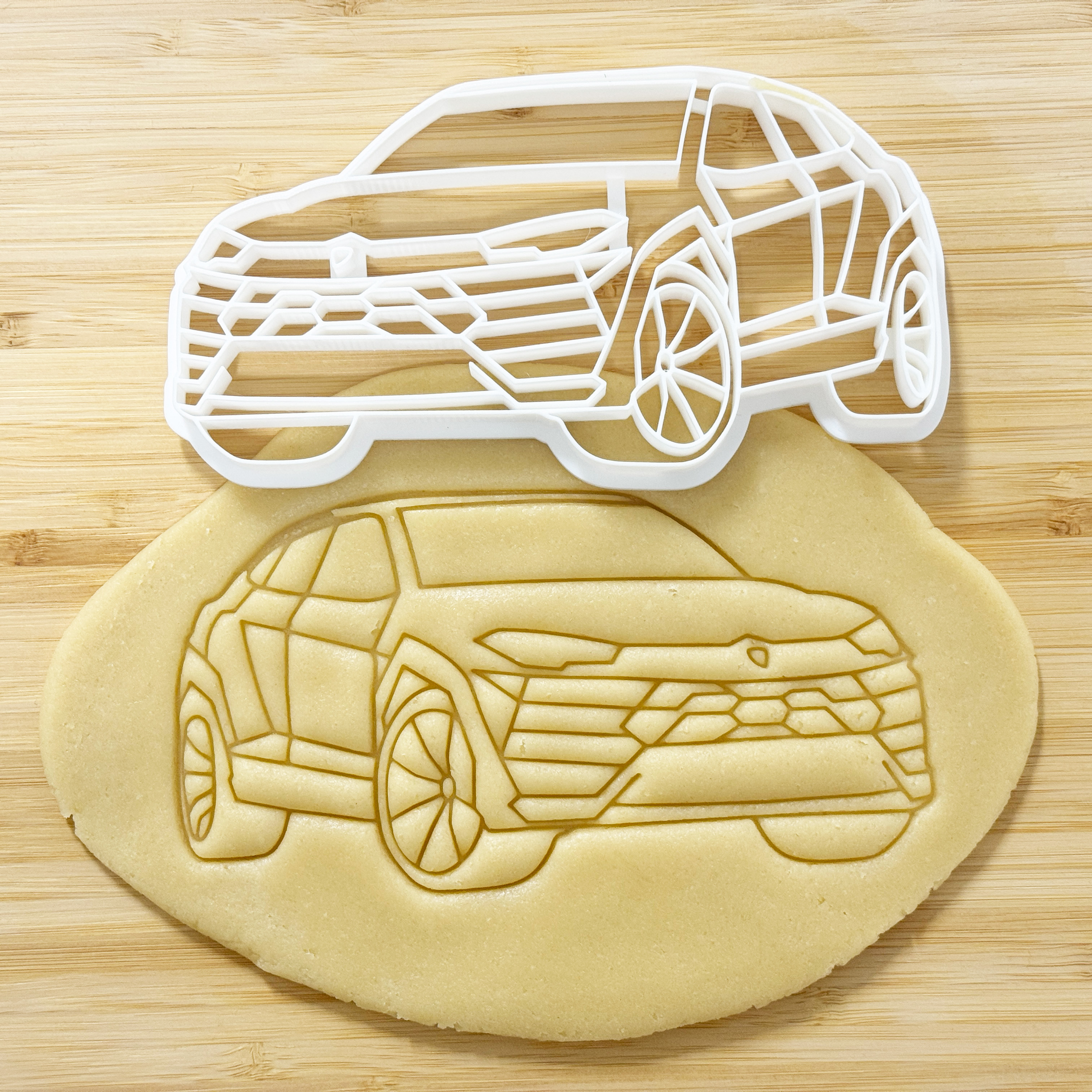 Ausstecher ähnlich Lamborghini Urus